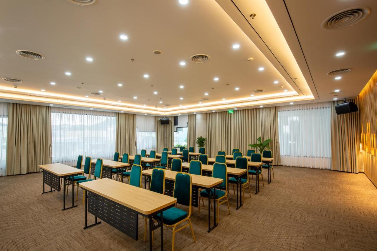 Odin Hotel Quy Nhon Bagian luar foto